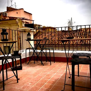 https://al-centro-di-tutto.catania-hotels.net
